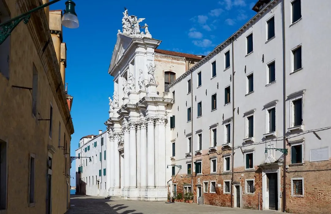 Amdg Albergue Veneza